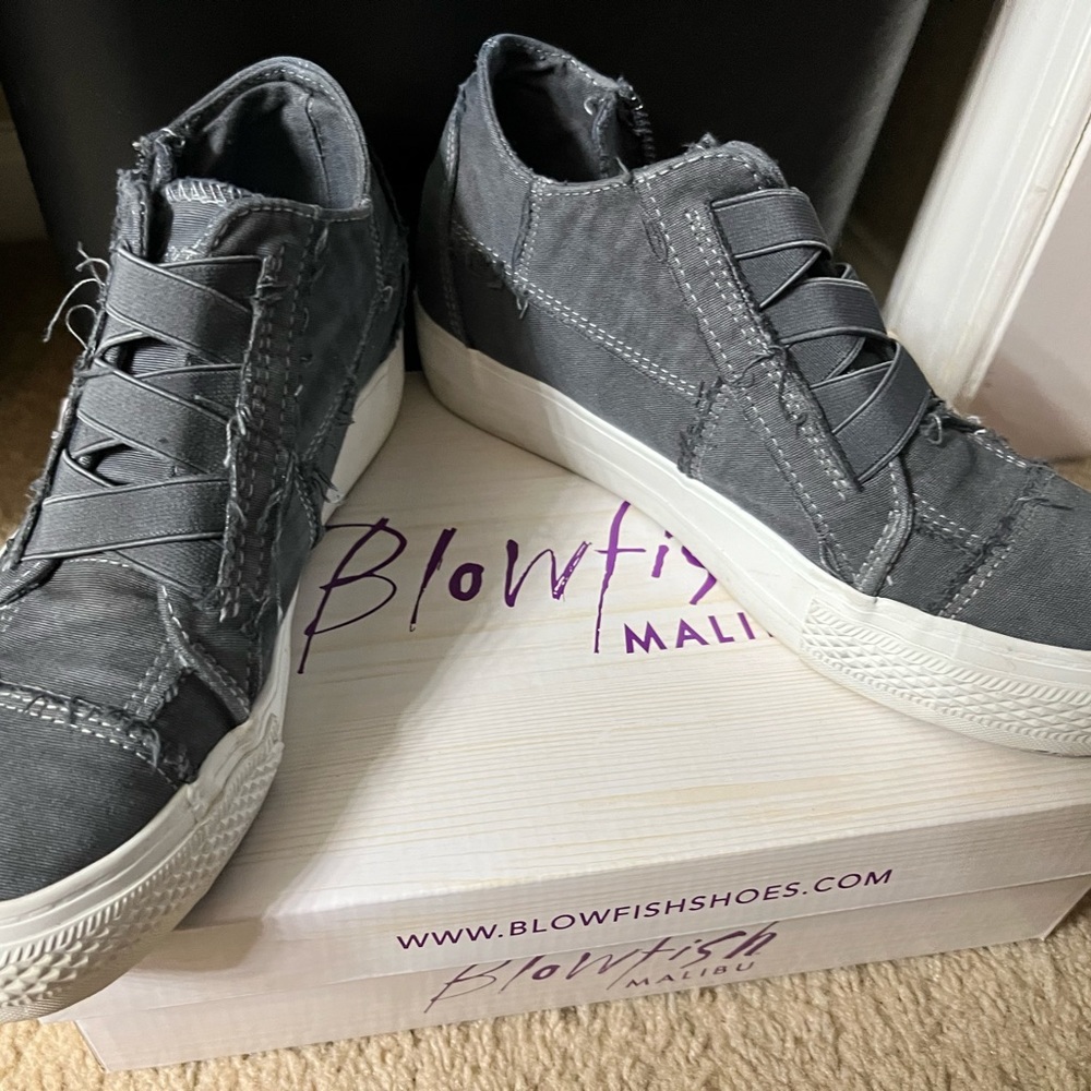 Blue Tuna Color washed canvas platform shoe